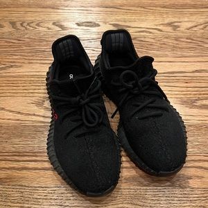 Yeezys, men’s 6.5 (women’s 7.5) black w/red